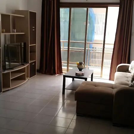 Apartment Plaza Flat *