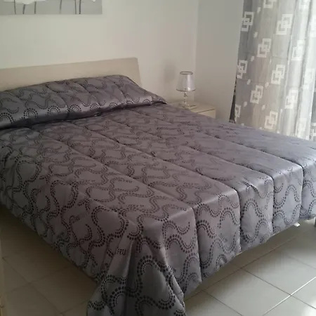 Plaza Flat Apartment