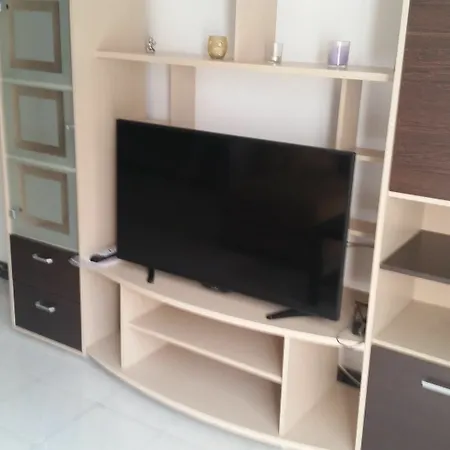Plaza Flat Apartment